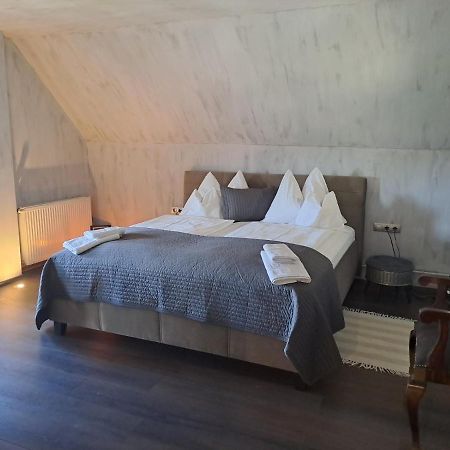 Annarosa Apartman Balatonszarszo Exteriör bild